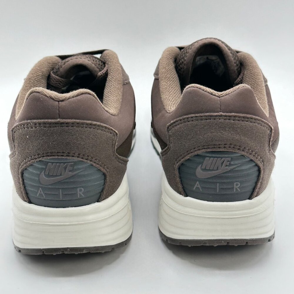 Women's Nike Air Max Solo Baroque Brown  Sneakers FN0784-200 Size 10 - Picture 5 of 11